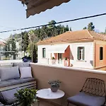 A Luxury Retreat In Corfu Town By Konnect, One-bedroom Appartement